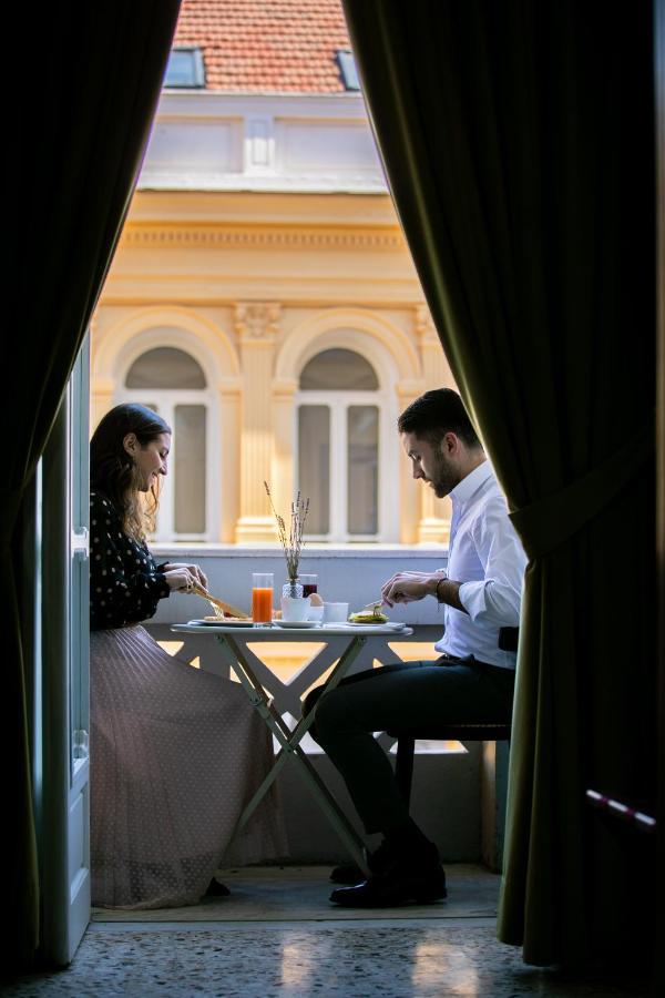 Quatrum Napoli - B&B Bagian luar foto
