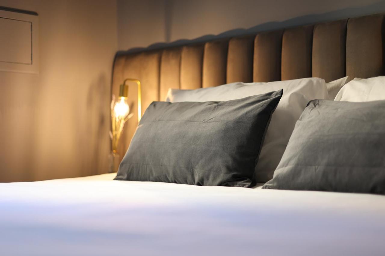 Quatrum Napoli - B&B Bagian luar foto