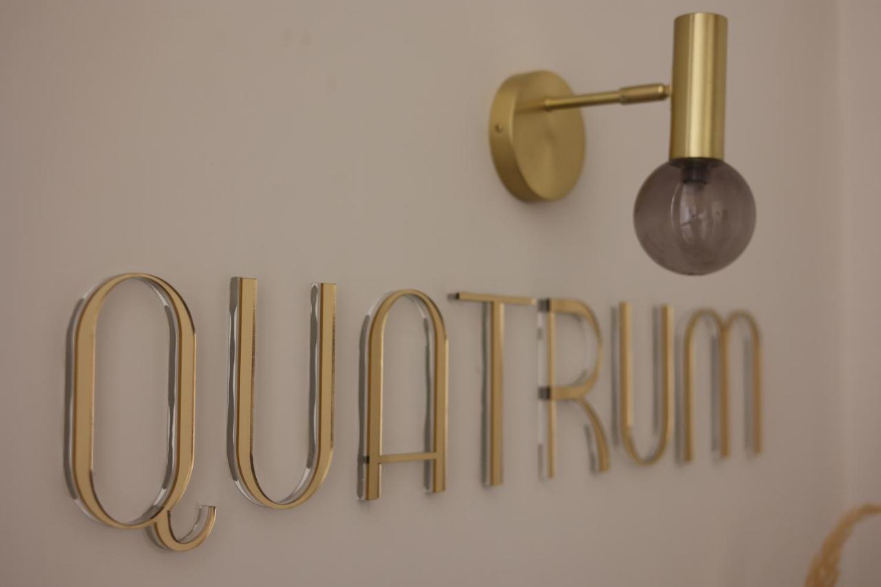 Quatrum Napoli - B&B Bagian luar foto